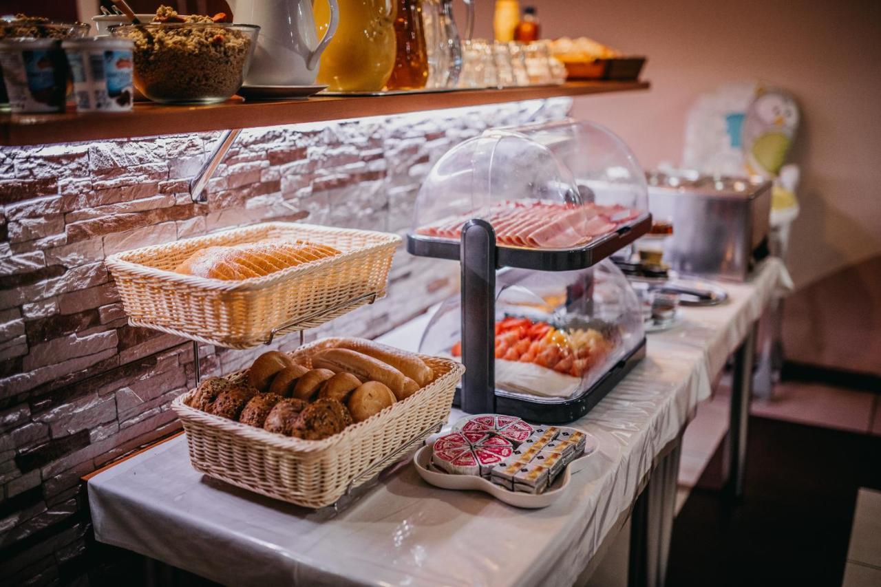 City Penzion Hotel Кошице Екстериор снимка