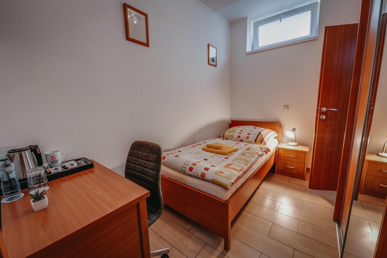 City Penzion Hotel Кошице Екстериор снимка